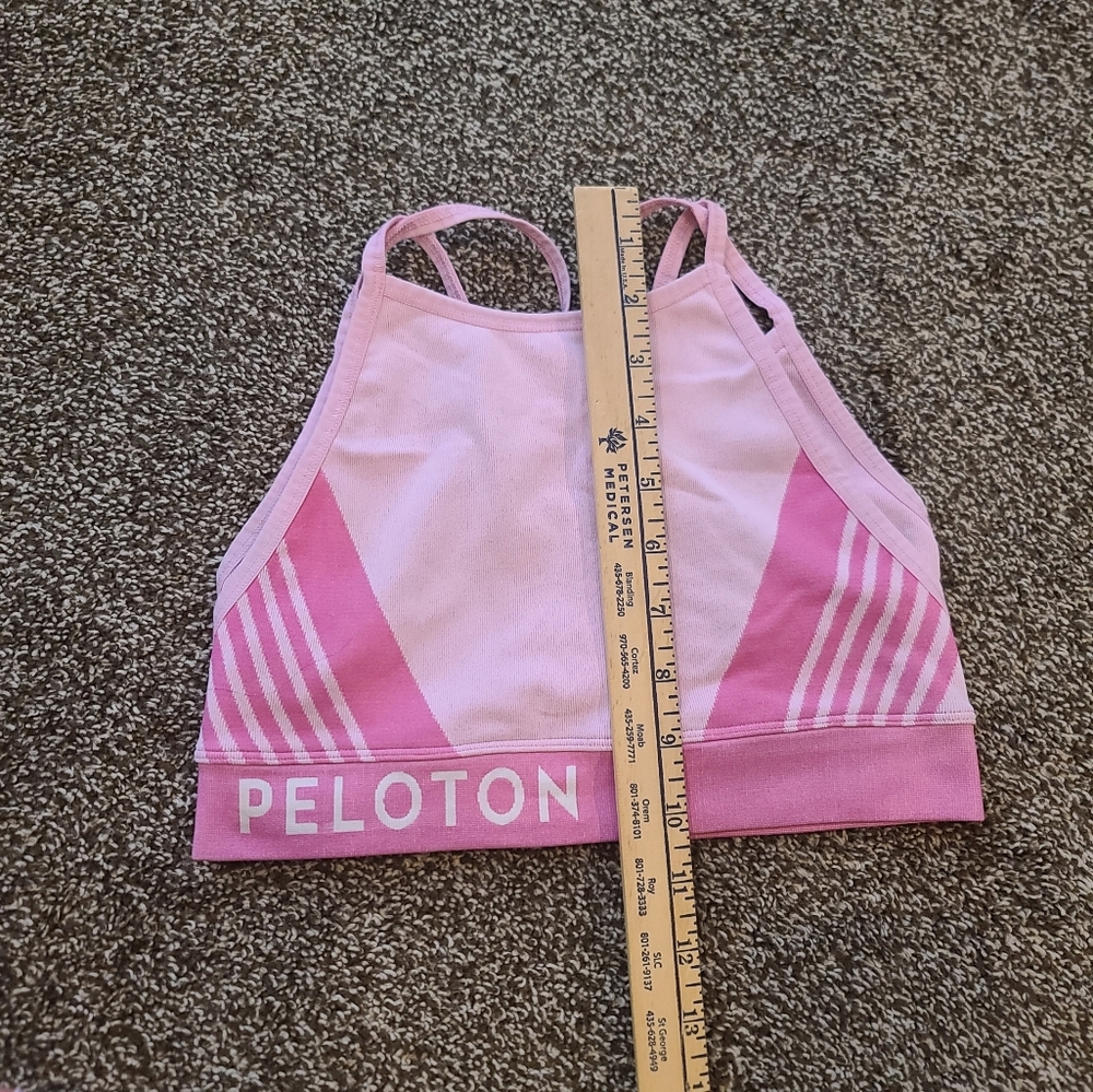 Peloton Seamless Double Layer Pink Sports Bra Size Medium - Picture 6 of 6